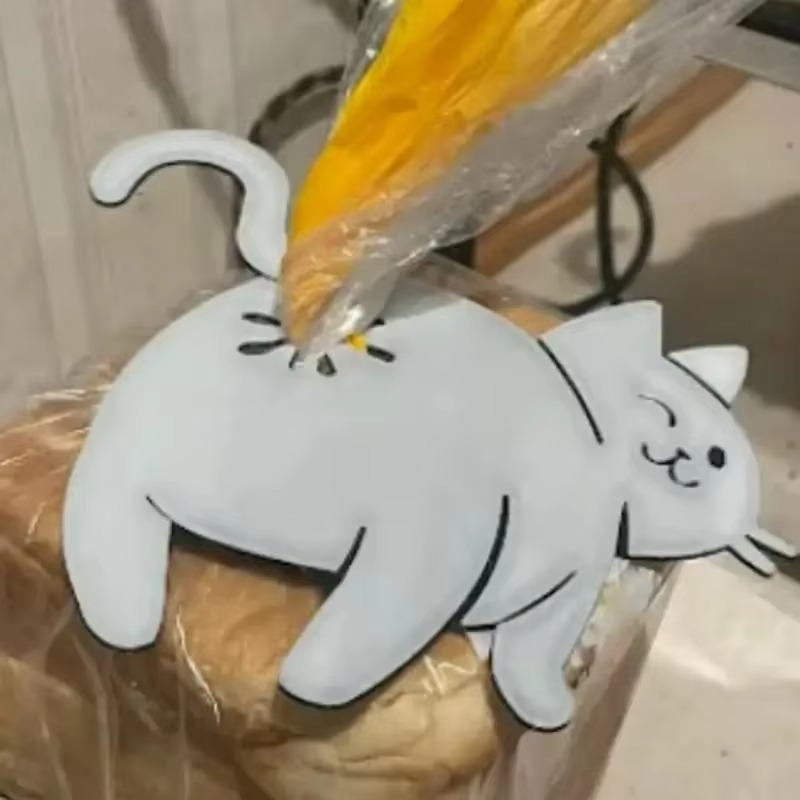 Cat Bread Clip